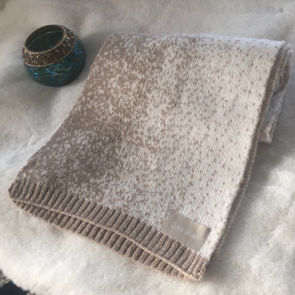 Calvin klein women scarf 🧣